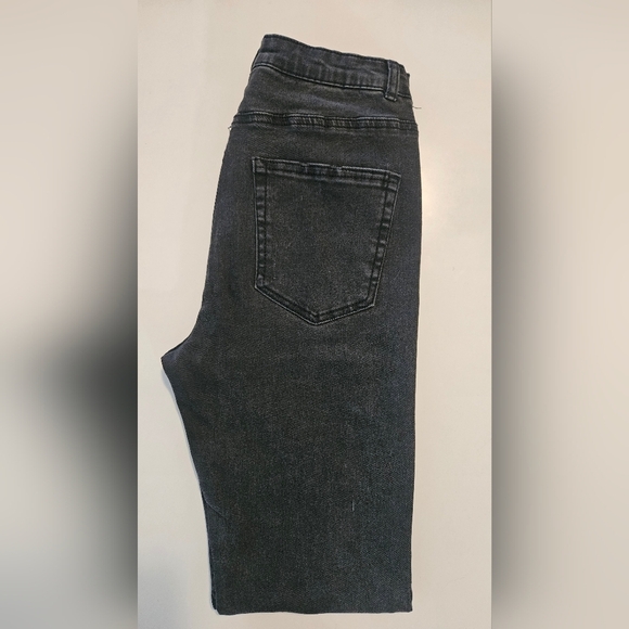 Forever 21 Black Denim Jeans High Rise Punk/Grunge Stretch Size 26 - Picture 7 of 7